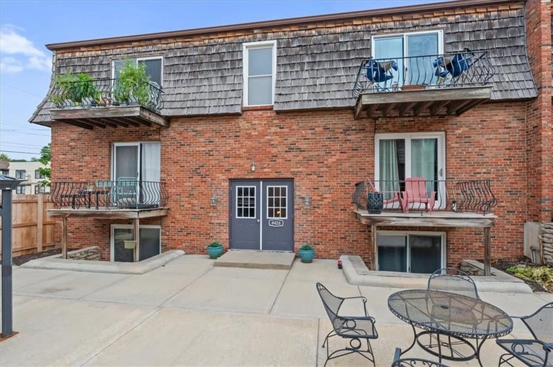 4426 Jarboe St #1, Kansas City, MO 64111