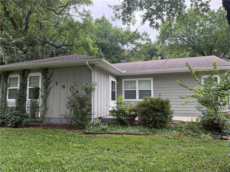 7614 Woodson Rd, Raytown, MO 64138
