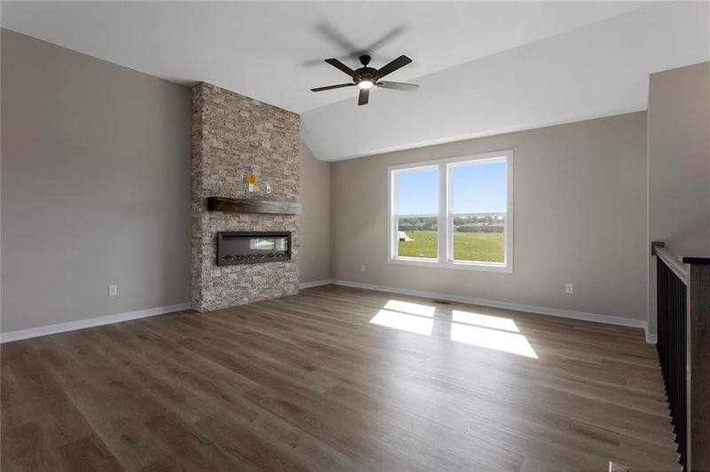 132 Nelson Dr, Blue Springs, MO 64014