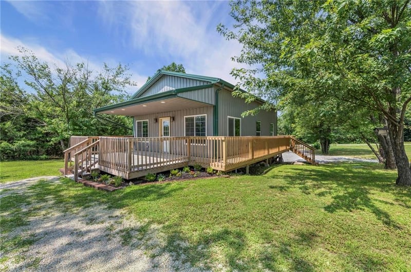 14820 Crystal Dr, Excelsior Springs, MO 64024