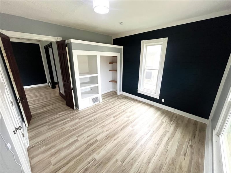 1006 Prospect Ave, St Joseph, MO 64501
