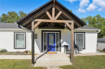 5820 Sloan Ave, Kansas City, KS 66104