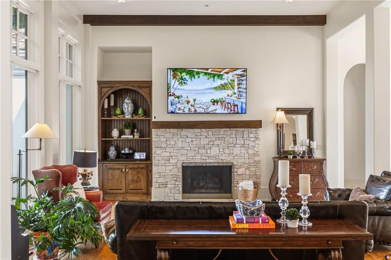 3240 138th Ter, Leawood, KS 66224