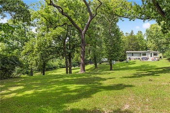 5701 E 56th St, Kansas City, MO 64130