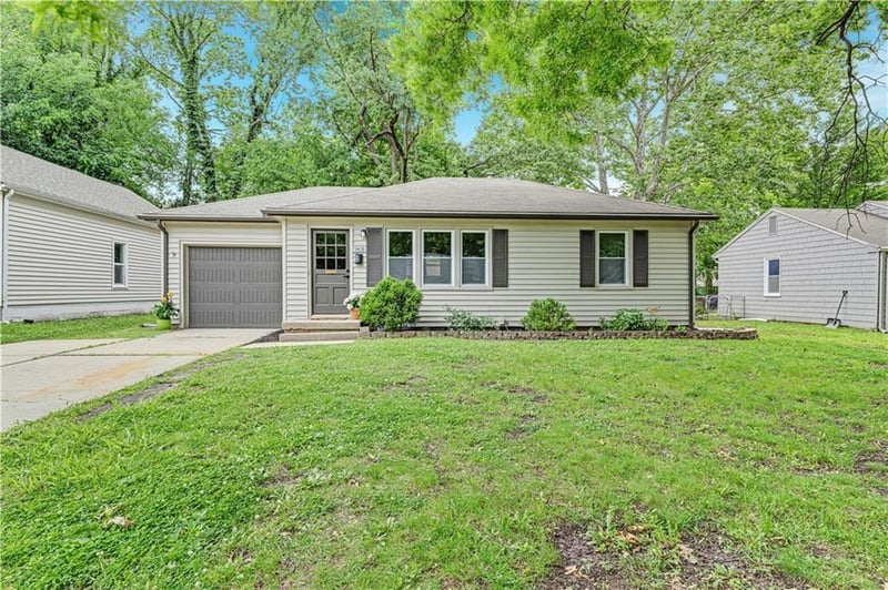 5408 72nd St, Prairie Village, KS 66208