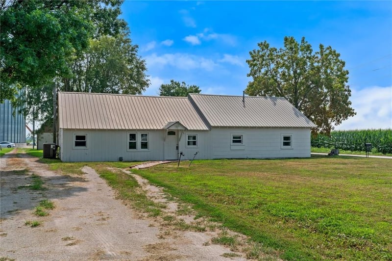 35317 Floyd Cir, Orrick, MO 64077