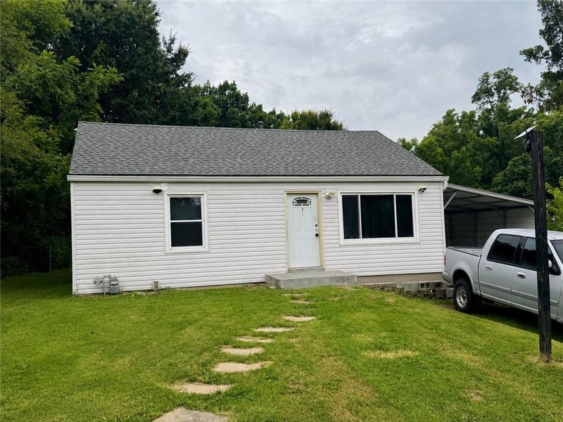 5127 Oakland Ave, Kansas City, KS 66102