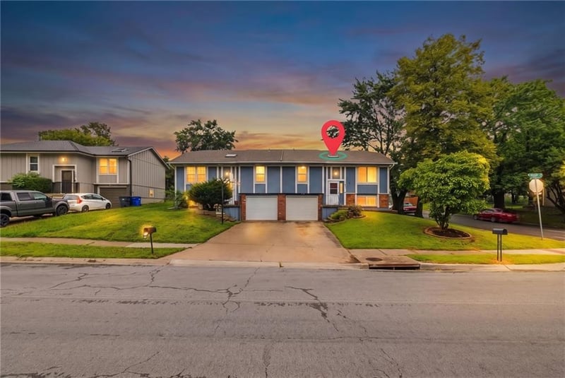 1337 123rd St, Olathe, KS 66061