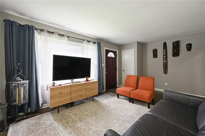 8604 53rd Ter, Kansas City, MO 64129