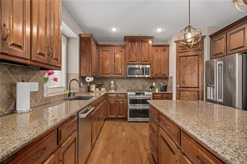 16394 W 171st Ter, Olathe, KS 66062