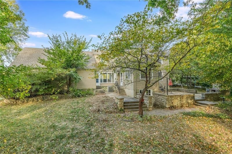 1201 River Blvd, Independence, MO 64050
