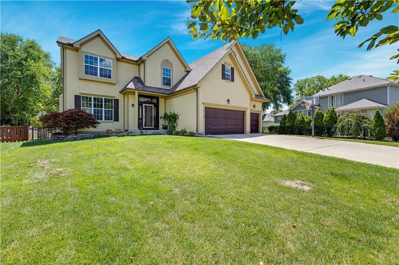 12725 138th St, Overland Park, KS 66221