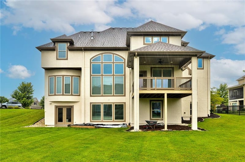 16801 Melrose St, Overland Park, KS 66221