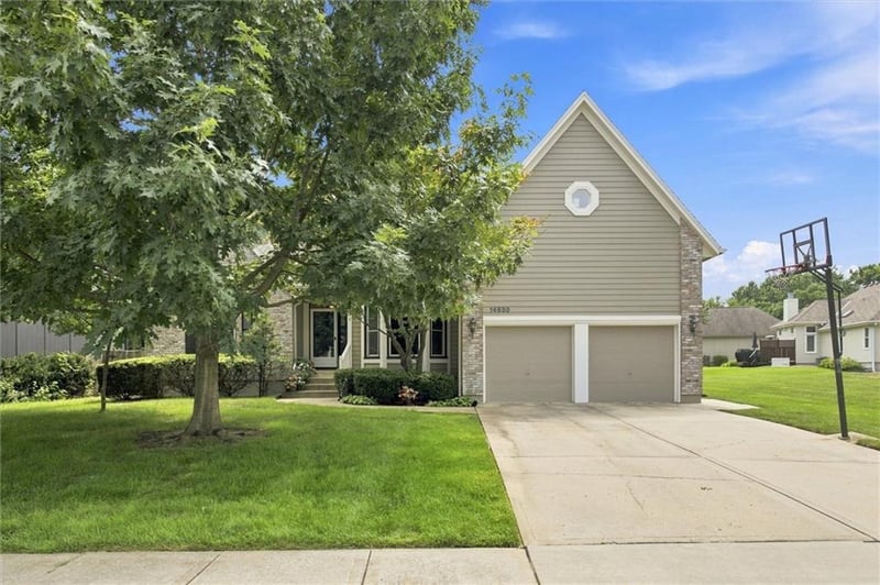 14530 Greenwood St, Olathe, KS 66062