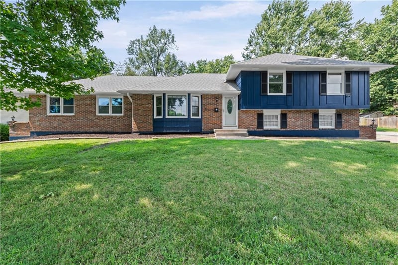 6500 Sterling Ave, Raytown, MO 64133