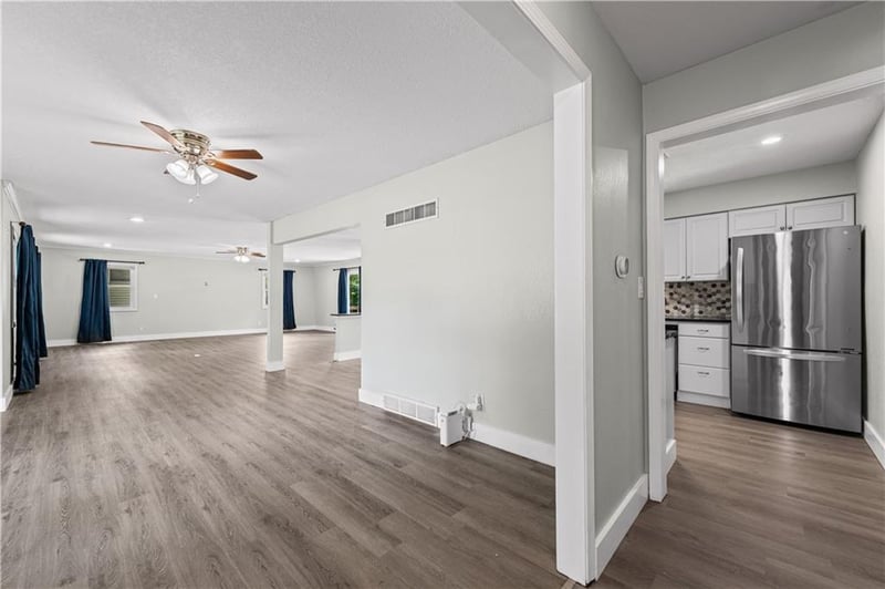 6500 Sterling Ave, Raytown, MO 64133