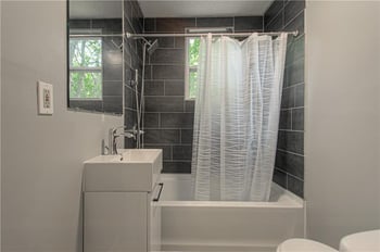 9248 Mcgee St, Kansas City, MO 64114