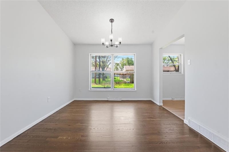 416 Sagebrush Ln, Belton, MO 64012