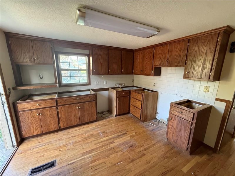 2801 8th St, Kansas City, KS 66103