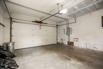 420 E 74th St, Kansas City, MO 64131