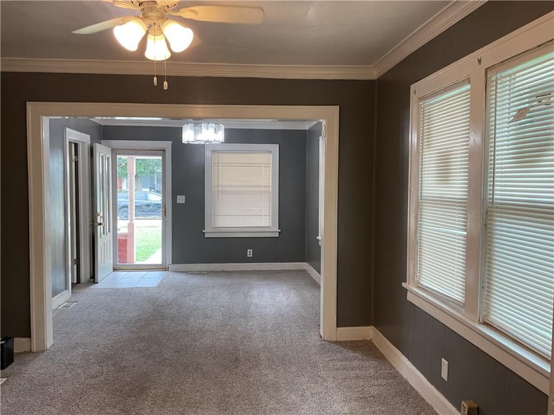 4430 Montgall Ave, Kansas City, MO 64130