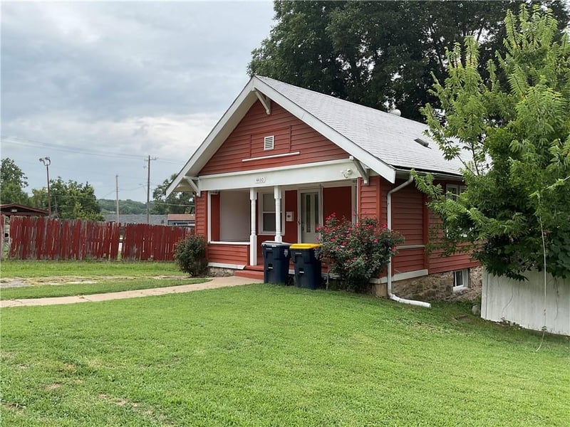 4430 Montgall Ave, Kansas City, MO 64130