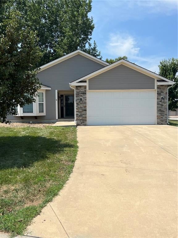 1808 Keenan St, Independence, MO 64058