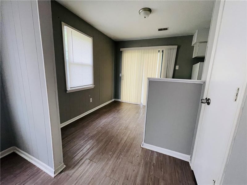 226 101st Rd, Warrensburg, MO 64093
