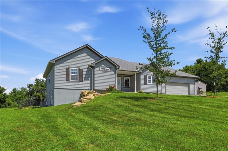 1939 460th Rd, Kingsville, MO 64061