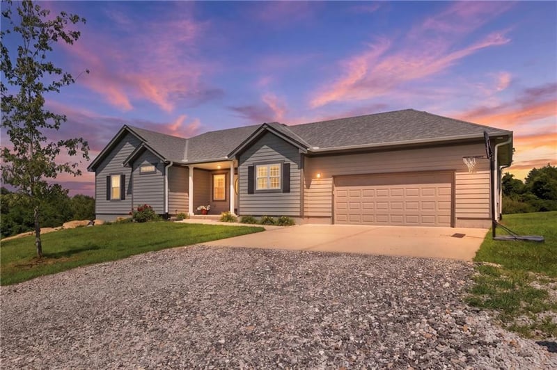 1939 460th Rd, Kingsville, MO 64061