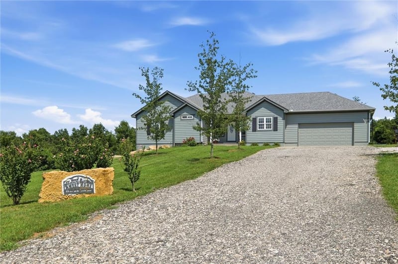 1939 460th Rd, Kingsville, MO 64061