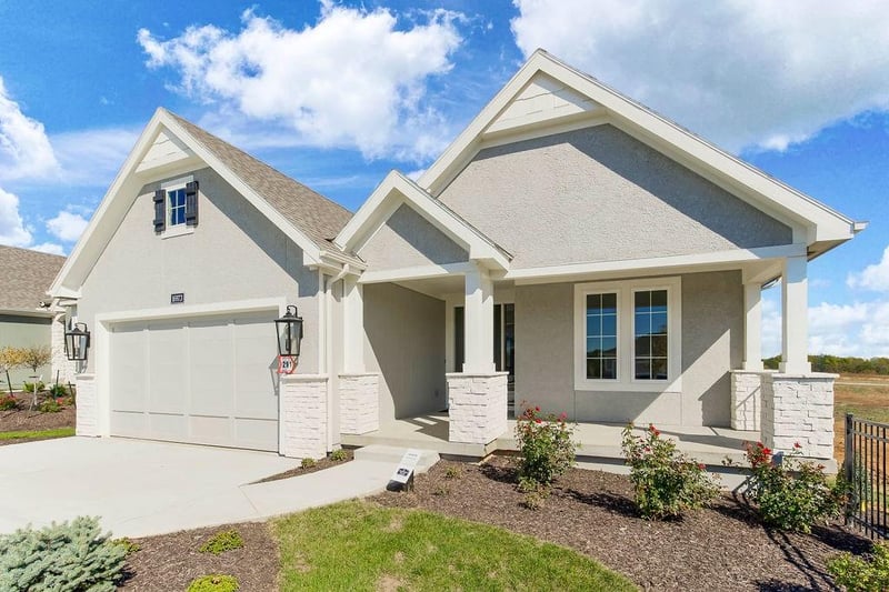 16984 Cheshire St, Olathe, KS 66062