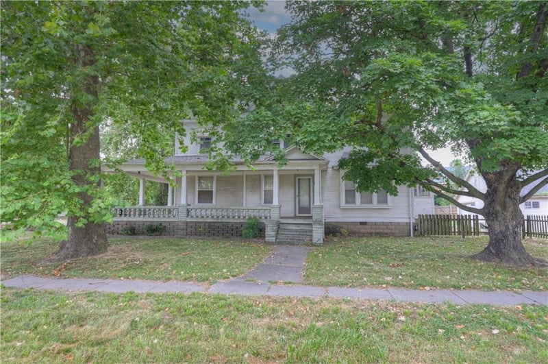 301 Pine St, Columbus, KS 66725