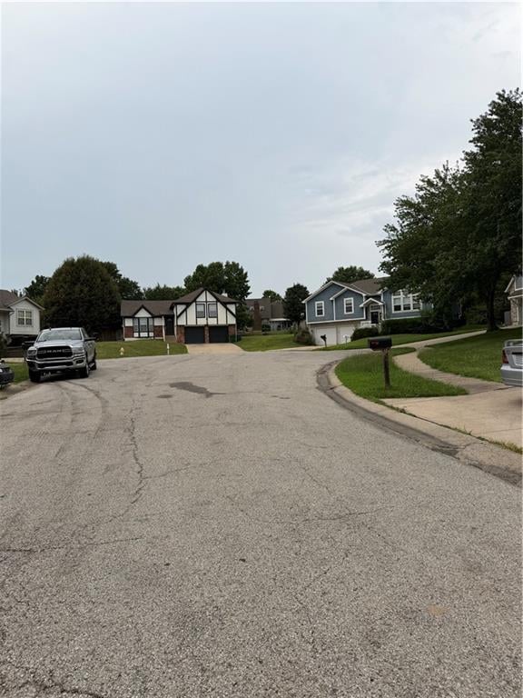 7203 133rd Cir, Grandview, MO 64030