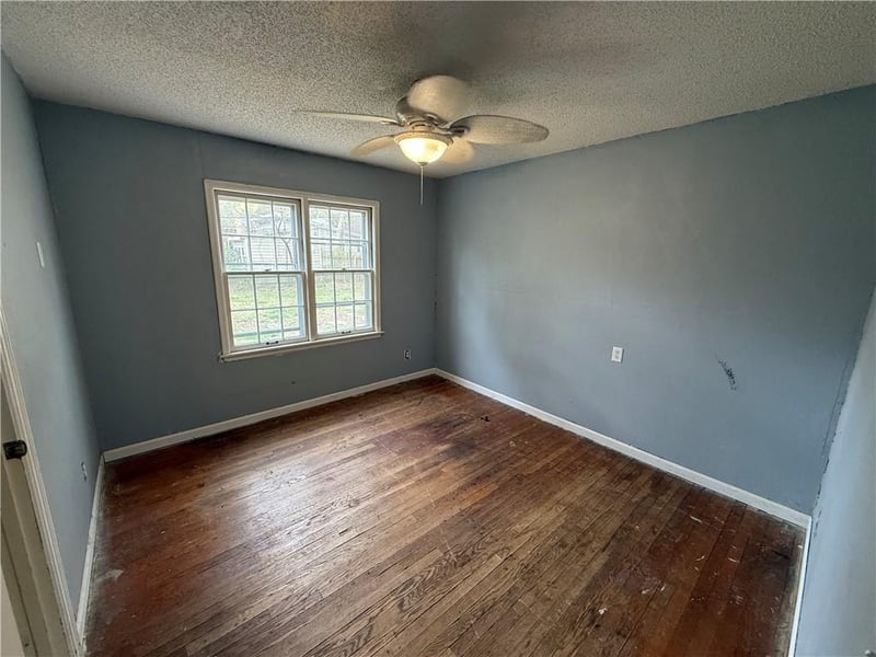 5410 Briar St, Roeland Park, KS 66205