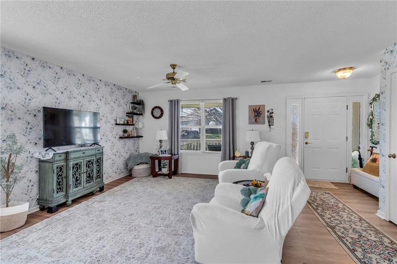 19624 7th Street Ct, Independence, MO 64056