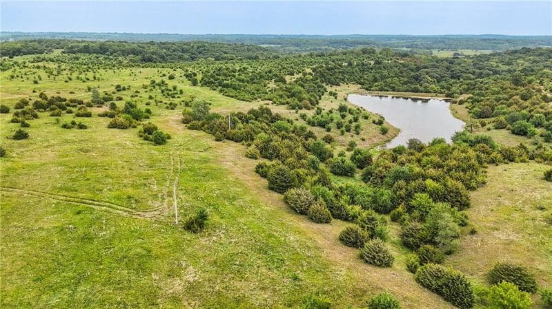 1460 250 Rd, Lecompton, KS 66050