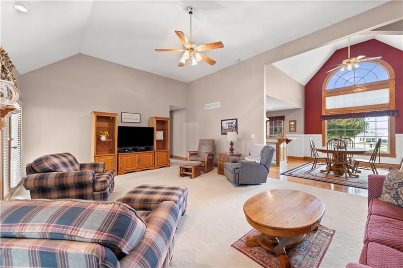 1201 Talon Dr, Cameron, MO 64429