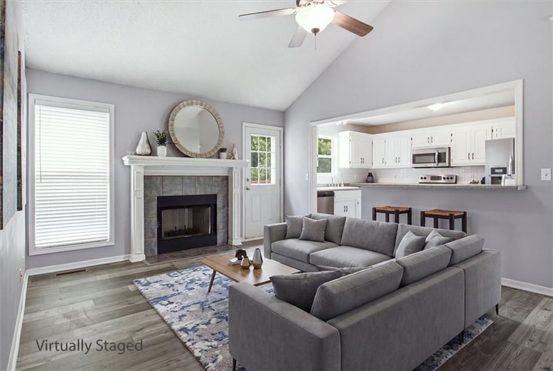 15443 Sturgeon Dr, Olathe, KS 66062