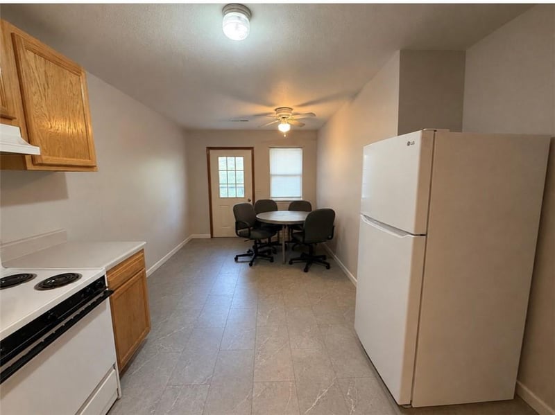 616 6th St, Maryville, MO 64468