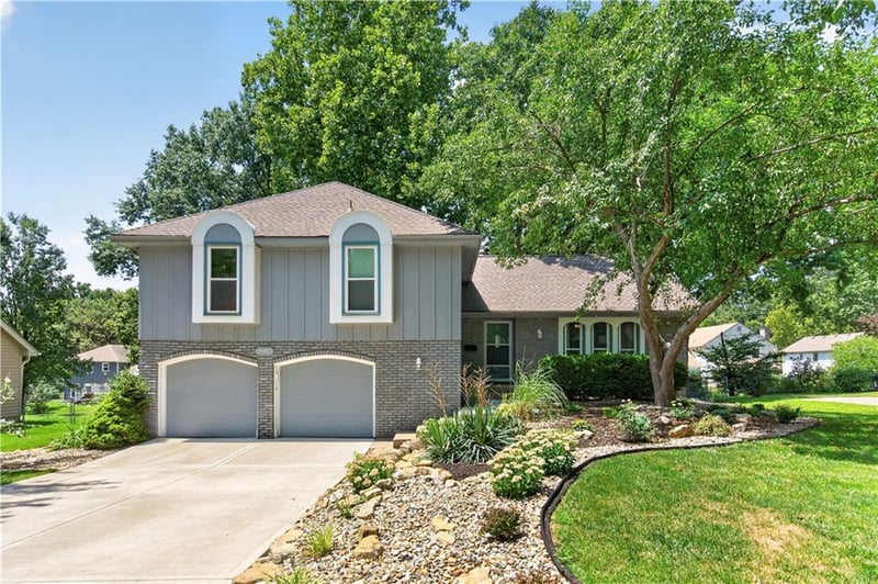 9980 Melrose St, Overland Park, KS 66214