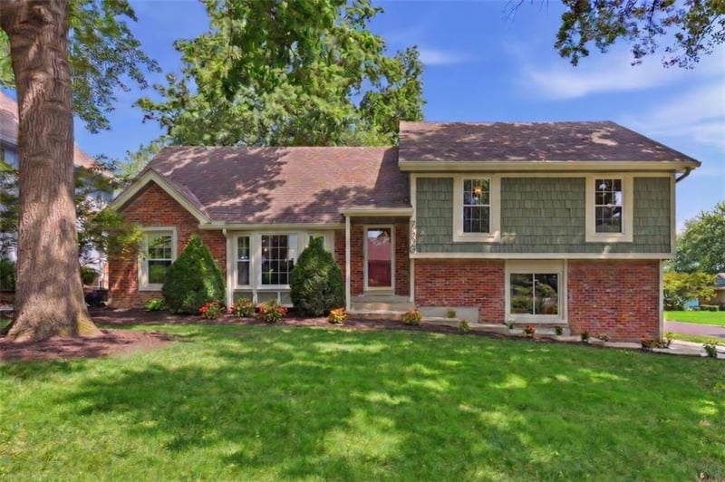 7500 98th Ter, Overland Park, KS 66212