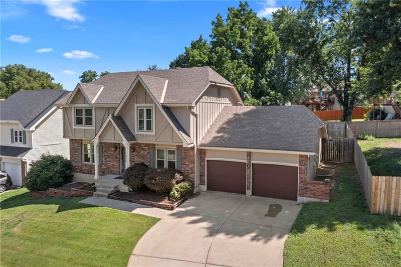 1426 83rd St, Kansas City, MO 64118