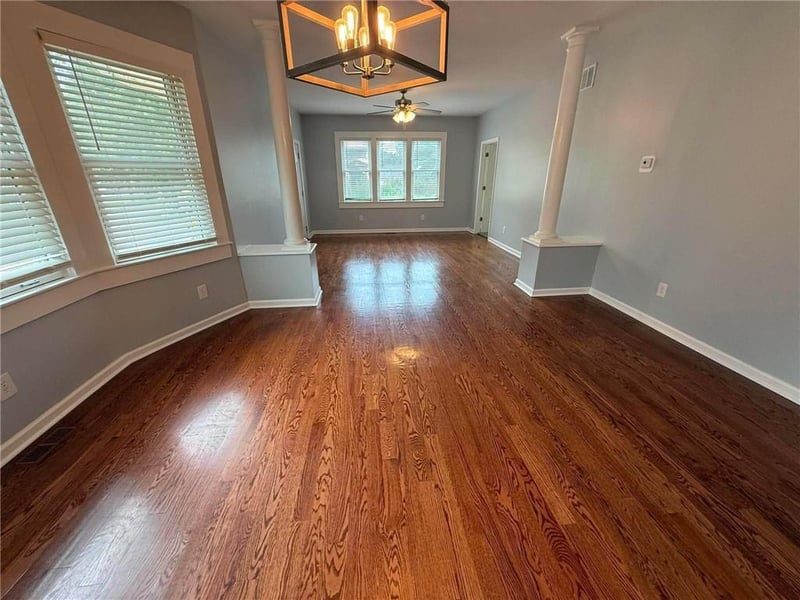 302 Noyes Blvd, St Joseph, MO 64501
