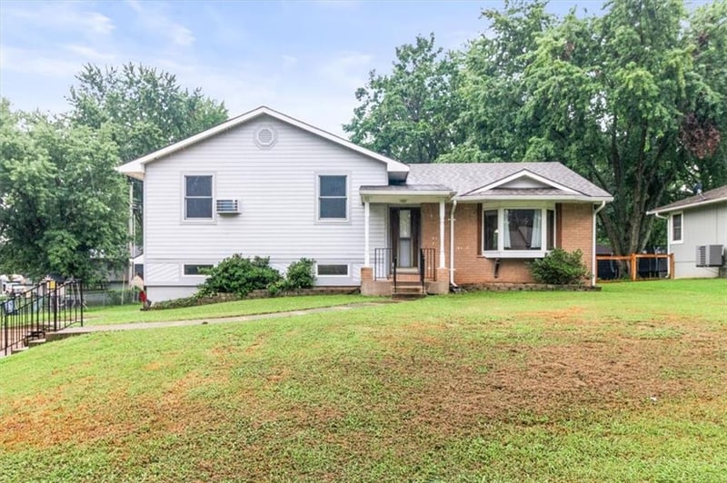 703 Maple St, Archie, MO 64725