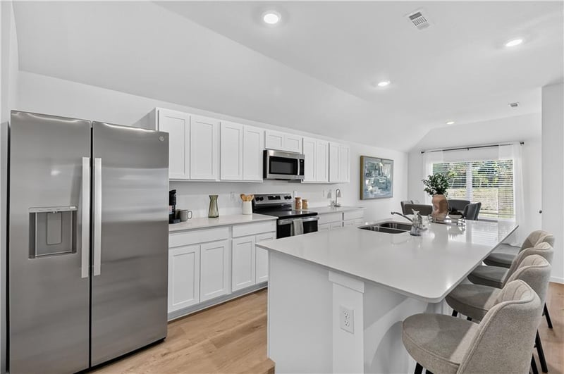 1604 SW 9th St, Oak Grove, MO 64075