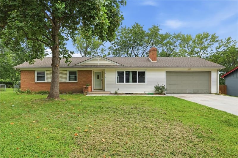 9112 58th Ter, Raytown, MO 64133