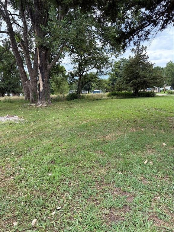 86 Mine Creek Ave, Mound City, KS 66056