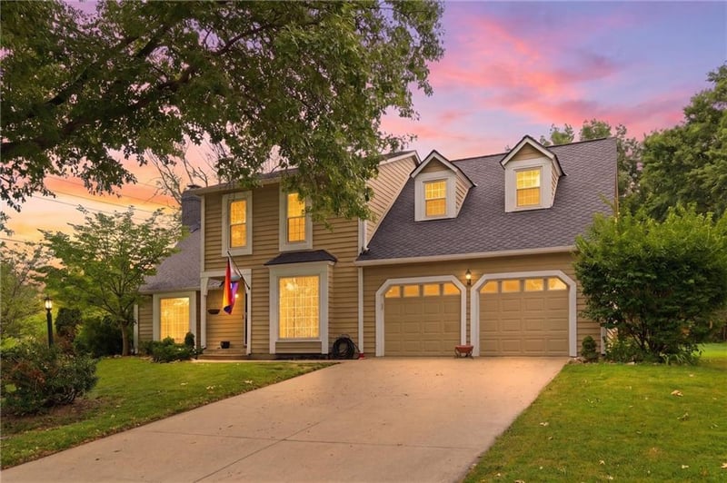 1597 El Dorado Dr, Lawrence, KS 66049