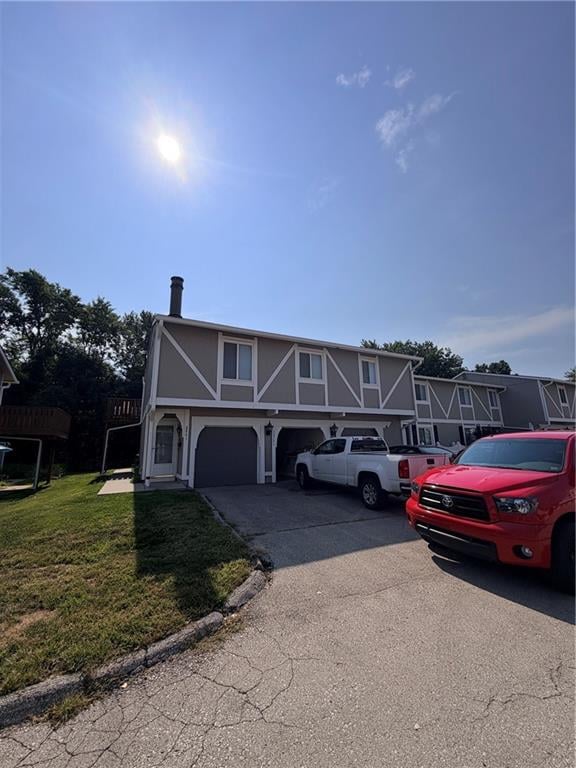 8839 Carriage Dr, Lenexa, KS 66215